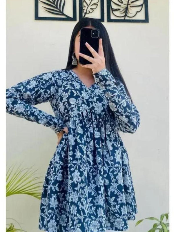Women’s Red Rayon Floral Printed V-Neck Flared Top