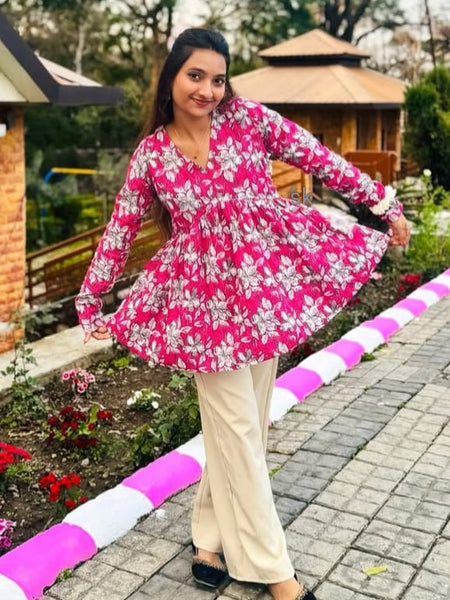 Women’s Pink Rayon Floral Printed V-Neck Casual Top