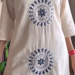 Women's Off-White Embroidered Straight Kurta Set