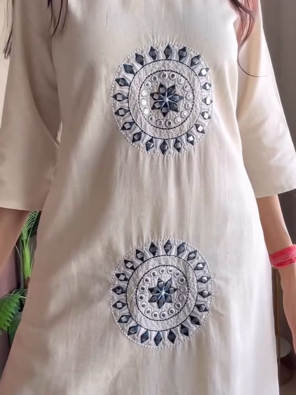 Women's Off-White Embroidered Straight Kurta Set