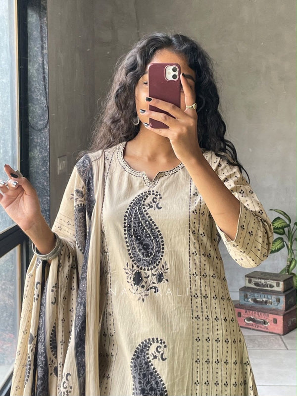 Women's Beige Paisley Printed Kurta Set with Dupatta