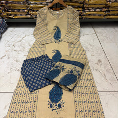 Women's Beige Paisley Printed Kurta Set with Dupatta