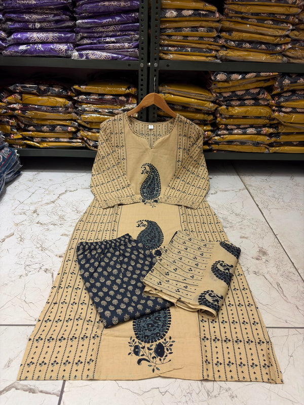 Women's Beige Paisley Printed Kurta Set with Dupatta