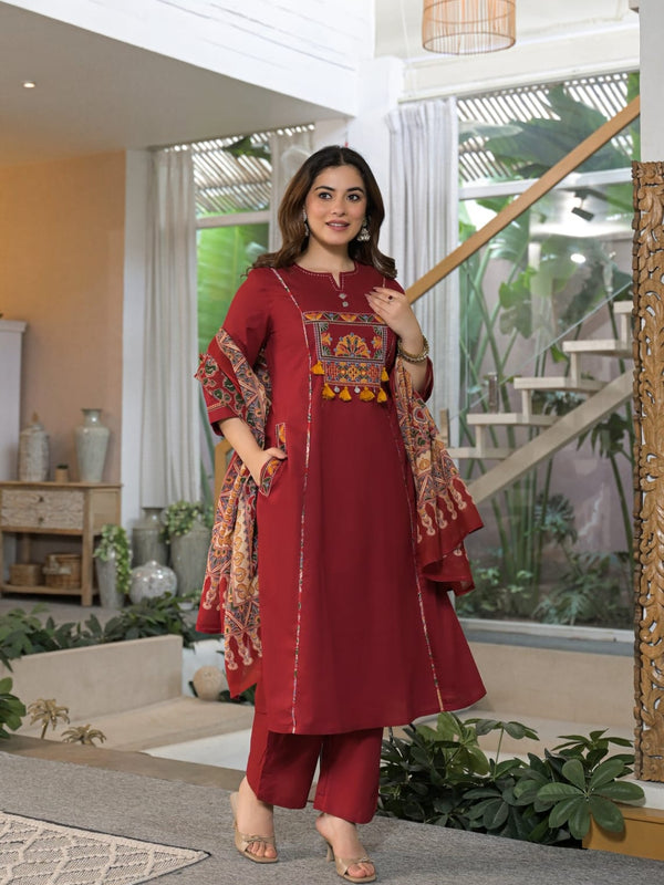 Embroidered Straight Kurta Pant Set with Printed Dupatta