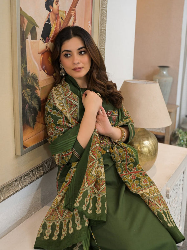 Embroidered Straight Kurta Pant Set with Printed Dupatta