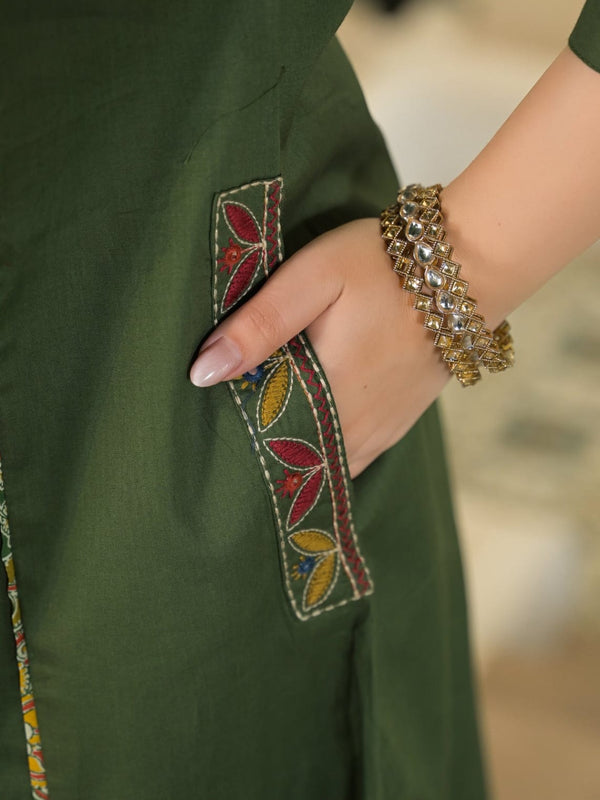 Embroidered Straight Kurta Pant Set with Printed Dupatta