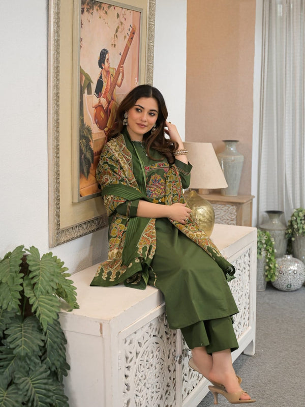 Embroidered Straight Kurta Pant Set with Printed Dupatta
