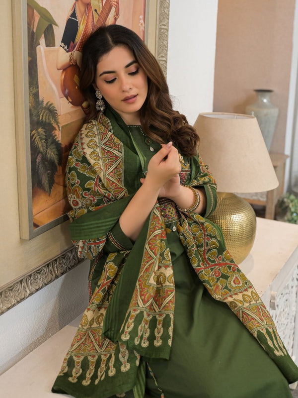 Embroidered Straight Kurta Pant Set with Printed Dupatta