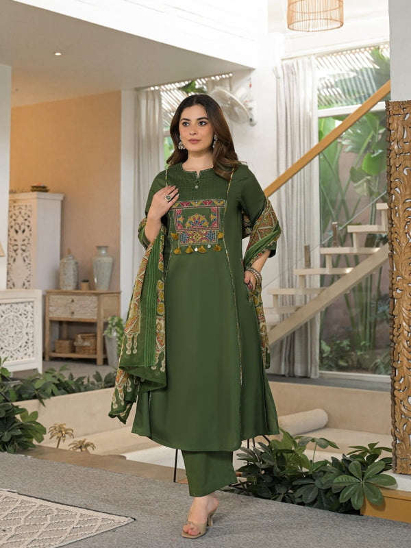 Embroidered Straight Kurta Pant Set with Printed Dupatta