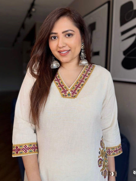 Women's Ivory Embroidered Straight Kurta with Matching Pants