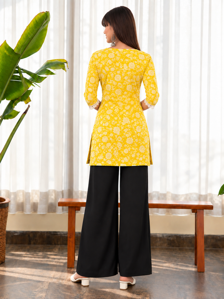 Women's Yellow Floral Printed Kurti with Lace-Trimmed Sleeves